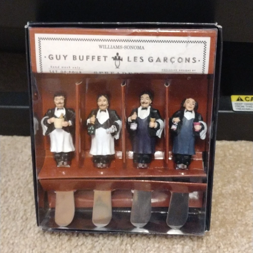 Williams Sonoma Guy Buffet Les Garcons Set of 4 Spreaders